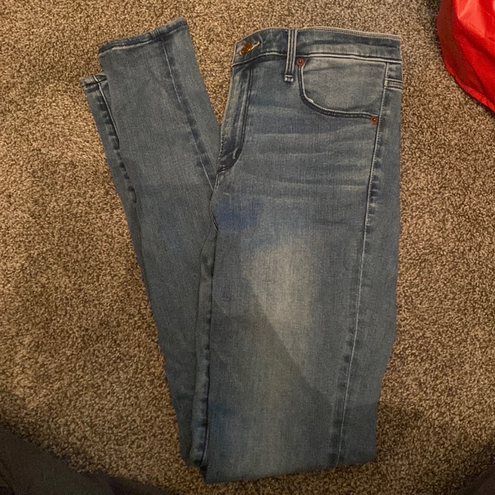 Abercrombie Super High Rise Skinny